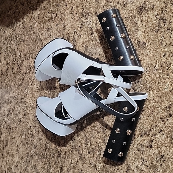 Versace Medusa Studded White Leather Platform Sandals - Picture 10 of 17